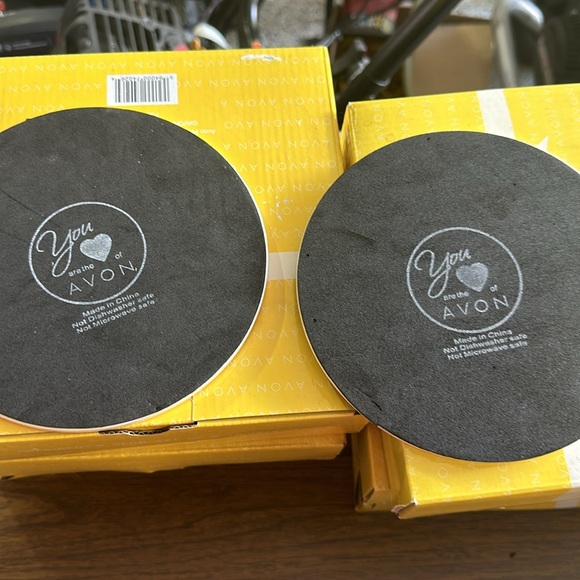 Trivets from Avon - Picture 2 of 2